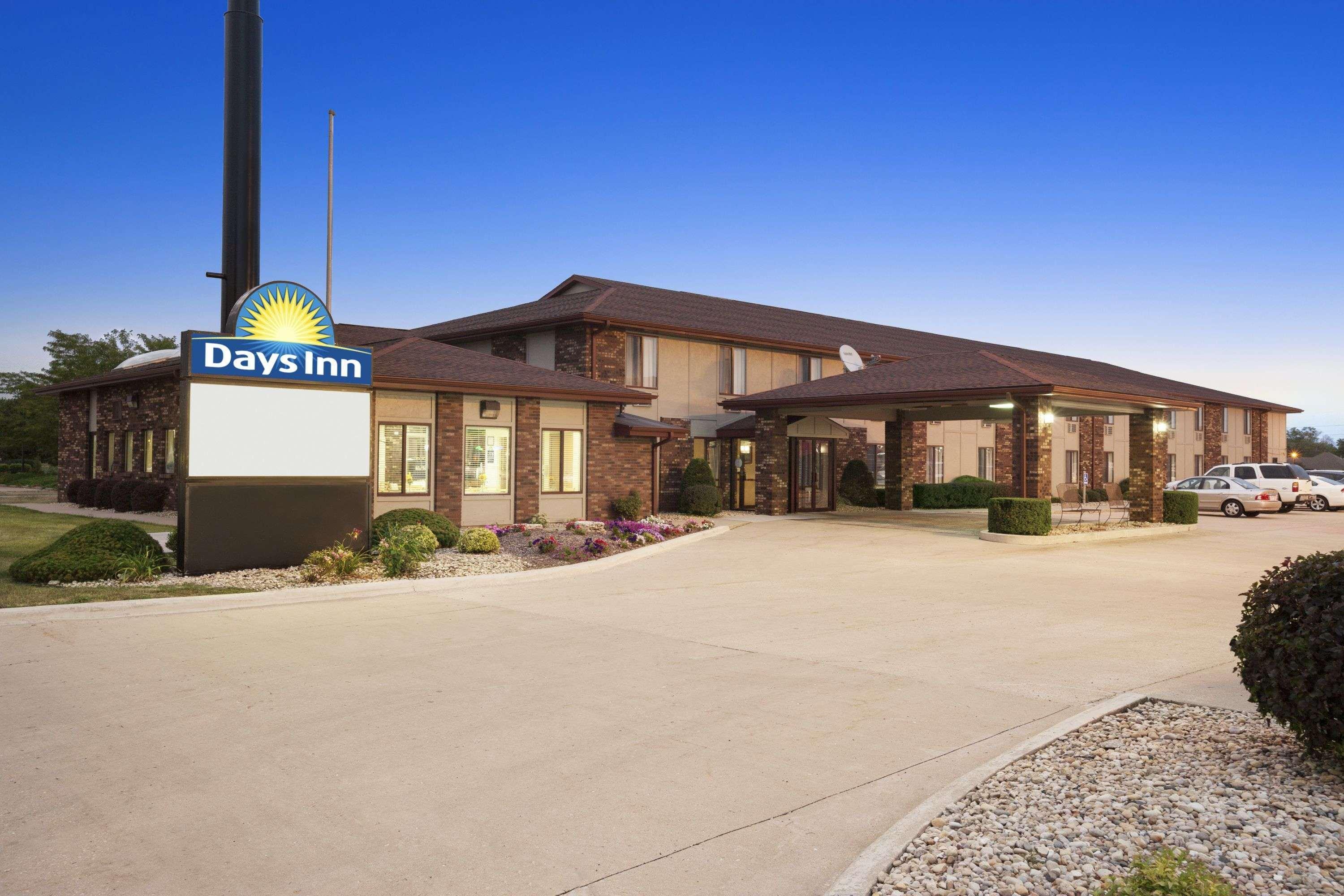 Days Inn By Wyndham Oglesby/ Starved Rock Exterior foto